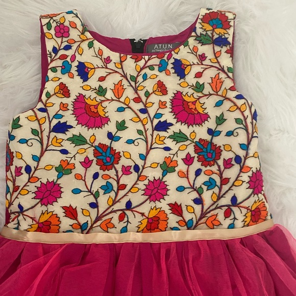 Girls dress. Brand New! Size: 7/8 - Picture 3 of 3